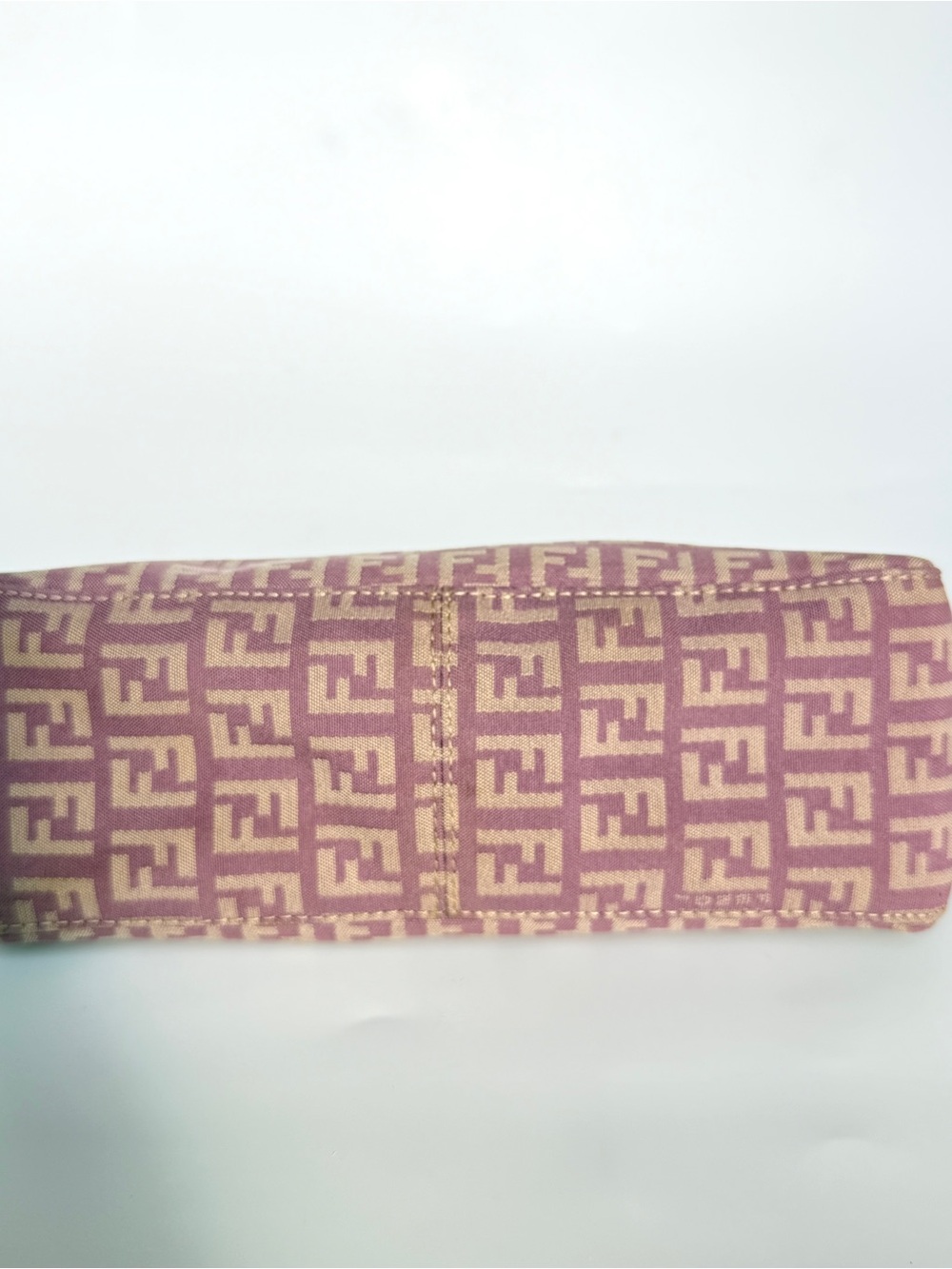 Authentic Fendi Zucchino Shoulder Bag Pochette in lilac - Picture 4 of 7